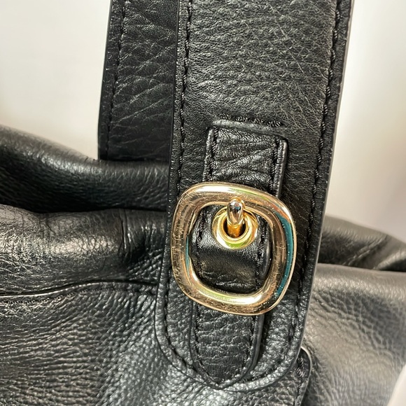 Michael kors black leather handbag gold hardware multiple pockets - Picture 2 of 10